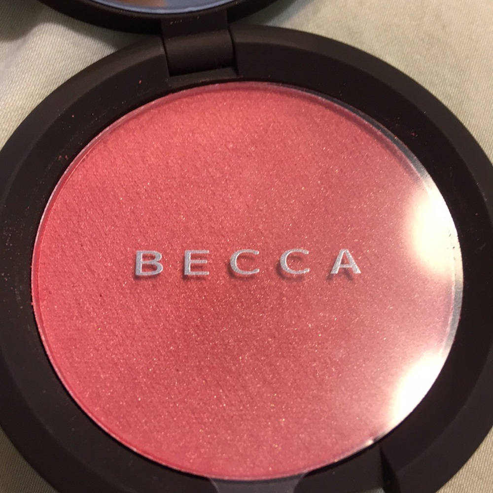 New Becca Luminous Blush SNAPDRAGON retired color